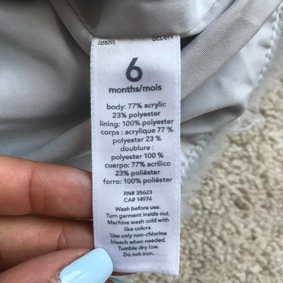 Carter's Faux Fur Vest 6m - Picture 5 of 5